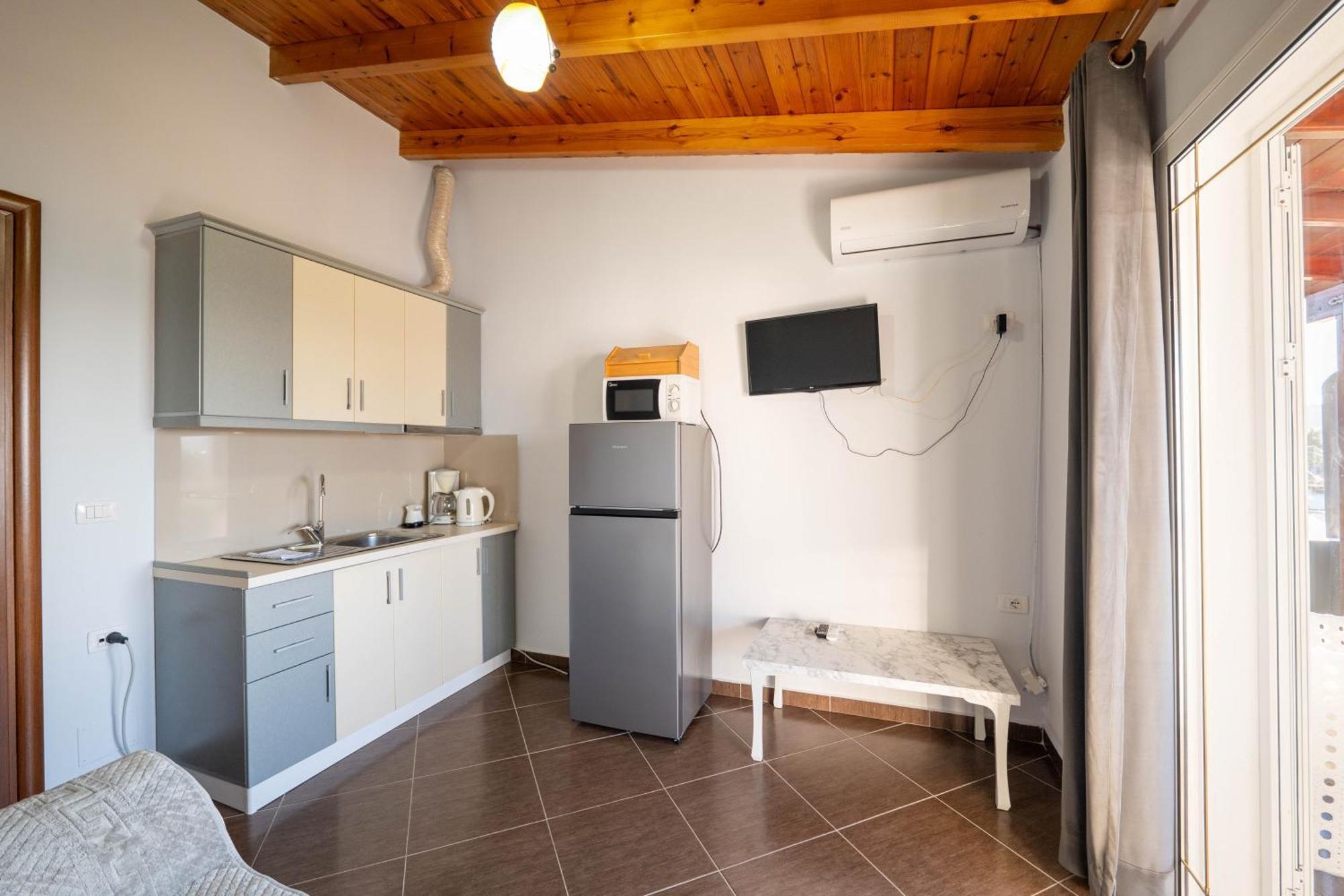 Vila Cerca De Mar Ksamil Exterior photo