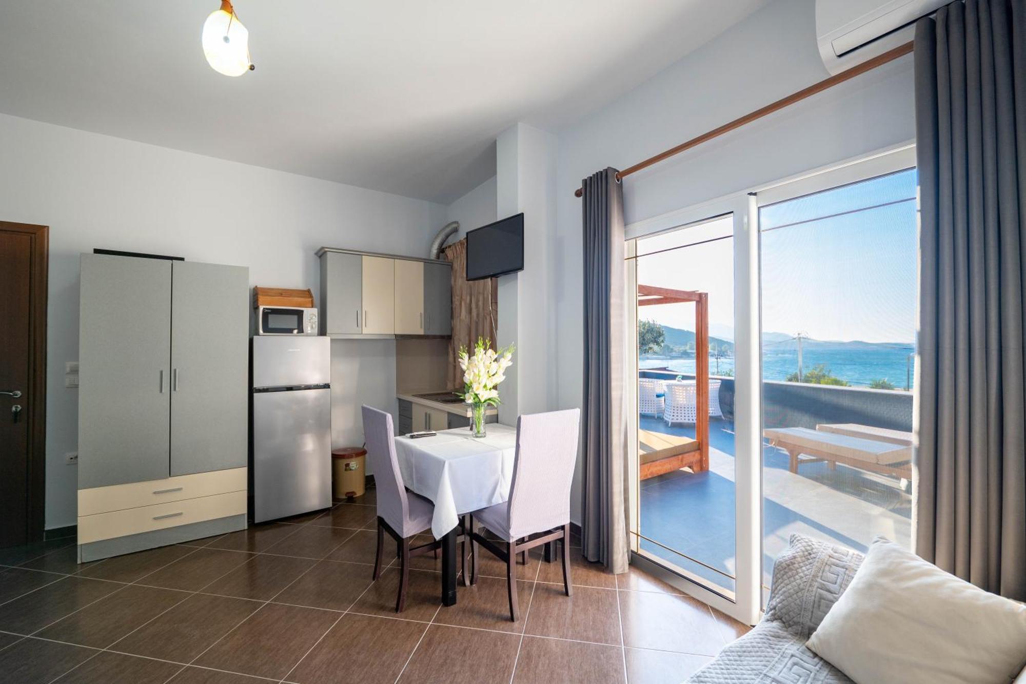 Vila Cerca De Mar Ksamil Exterior photo